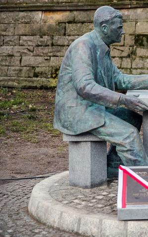 Odsłonięcie pomnika Bohaterów Polski, Węgier i Izraela Henryka Sławika i Józsefa Antalla (seniora)