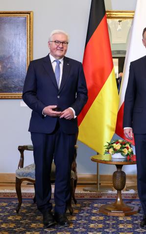 Dziś spotkanie Prezydentów Polski i Niemiec. Będą konsultacje na temat sytuacji na Ukrainie. Po spotkaniu Prezydent Duda uda się do Rzeszowa na spotkanie z przywódcami Litwy, Łotwy i Estonii