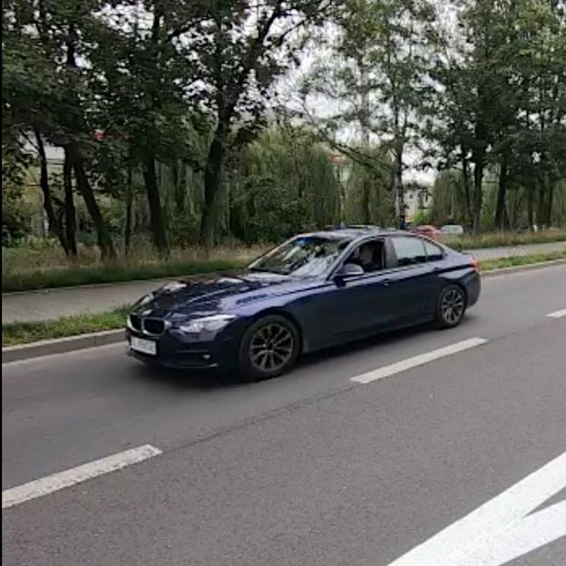 [VIDEO] Policjanci przypominają o jeździe „na suwak”