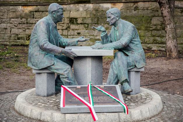 Odsłonięcie pomnika Bohaterów Polski, Węgier i Izraela Henryka Sławika i Józsefa Antalla (seniora)