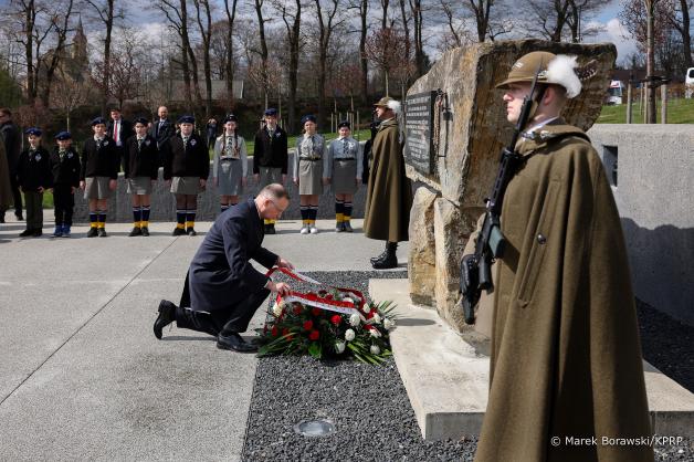[VIDEO] Prezydent Andrzej Duda wziął udział w obchodach Narodowego Dnia Pamięci Polaków ratujących Żydów pod okupacją niemiecką